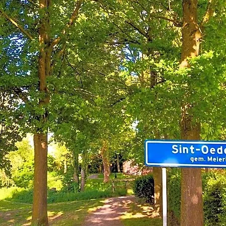 Aan Het Dijksteegje Logies - Отель типа 