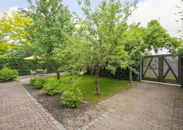 Aan Het Dijksteegje Logies - Bed & Breakfast 3*